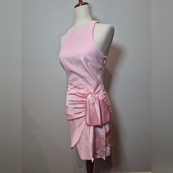 Cinq à Sept Light Pink Halter Mini Dress Size 4,.New With Out Tags - Picture 3 of 5